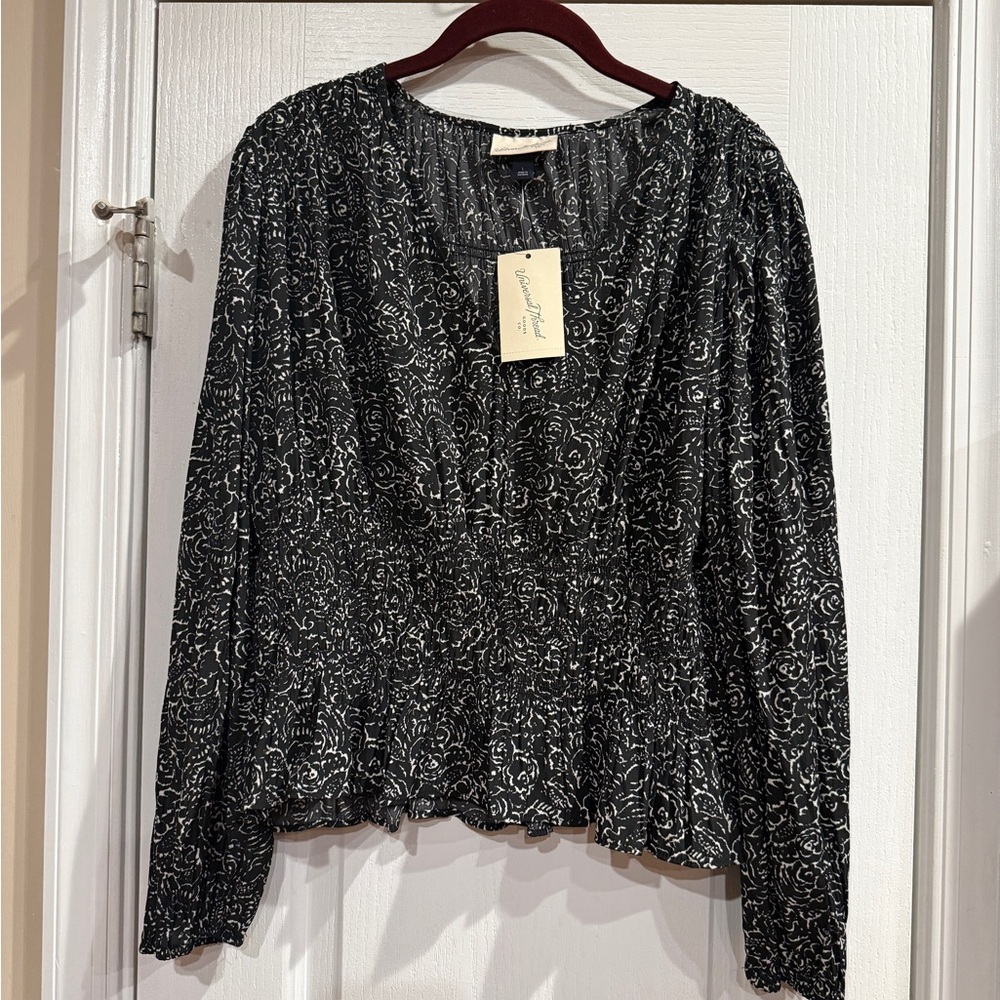 Universal Thread Black Floral Smocked Long-Sleeve Blouse